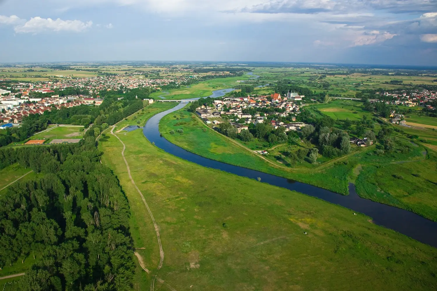 Podnosi się poziom wody w Warcie. Jakie działania podejmują władze Poznania?