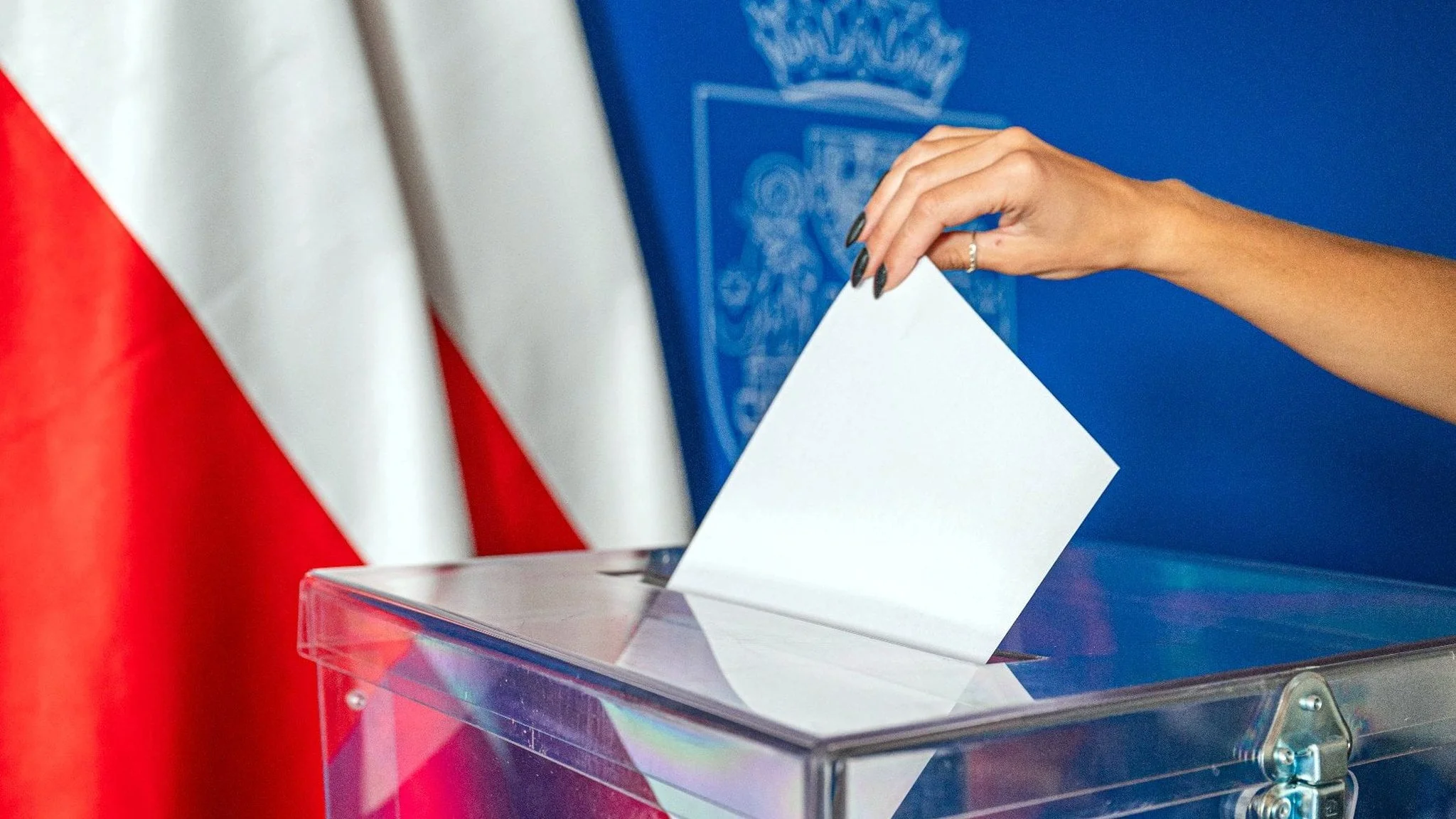 Jacek Jaśkowiak wygrywa w Poznaniu, ale czeka go druga tura wyborów