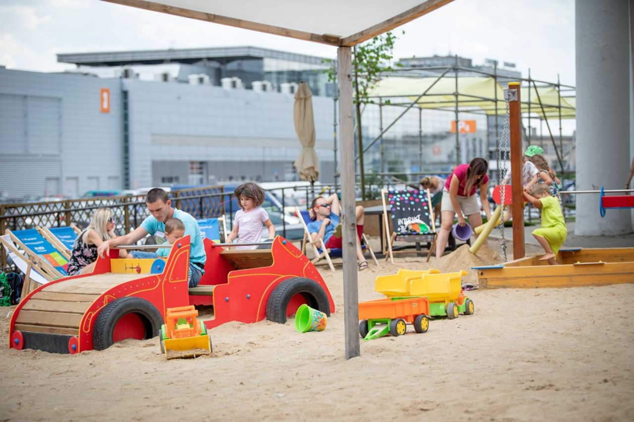 Z Wenecji do Poznania. MTP zaprasza na plażę