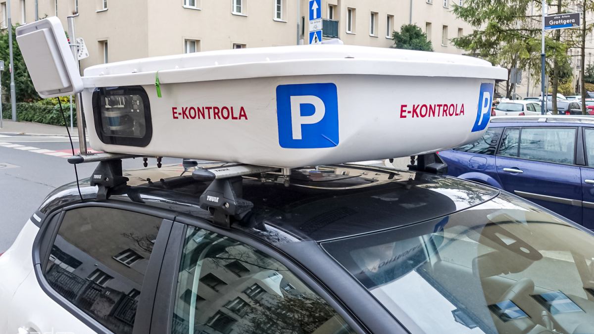 Poznań wprowadza elektroniczny system kontroli opłat