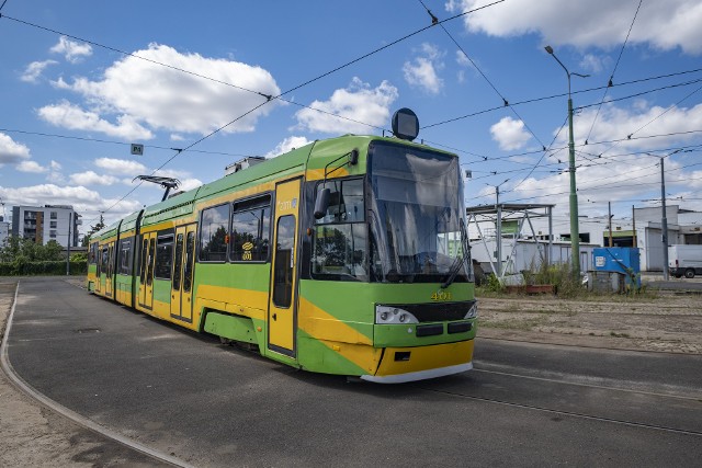 Poznań inwestuje w nowoczesne niskopodłogowe tramwaje dzięki unijnemu wsparciu