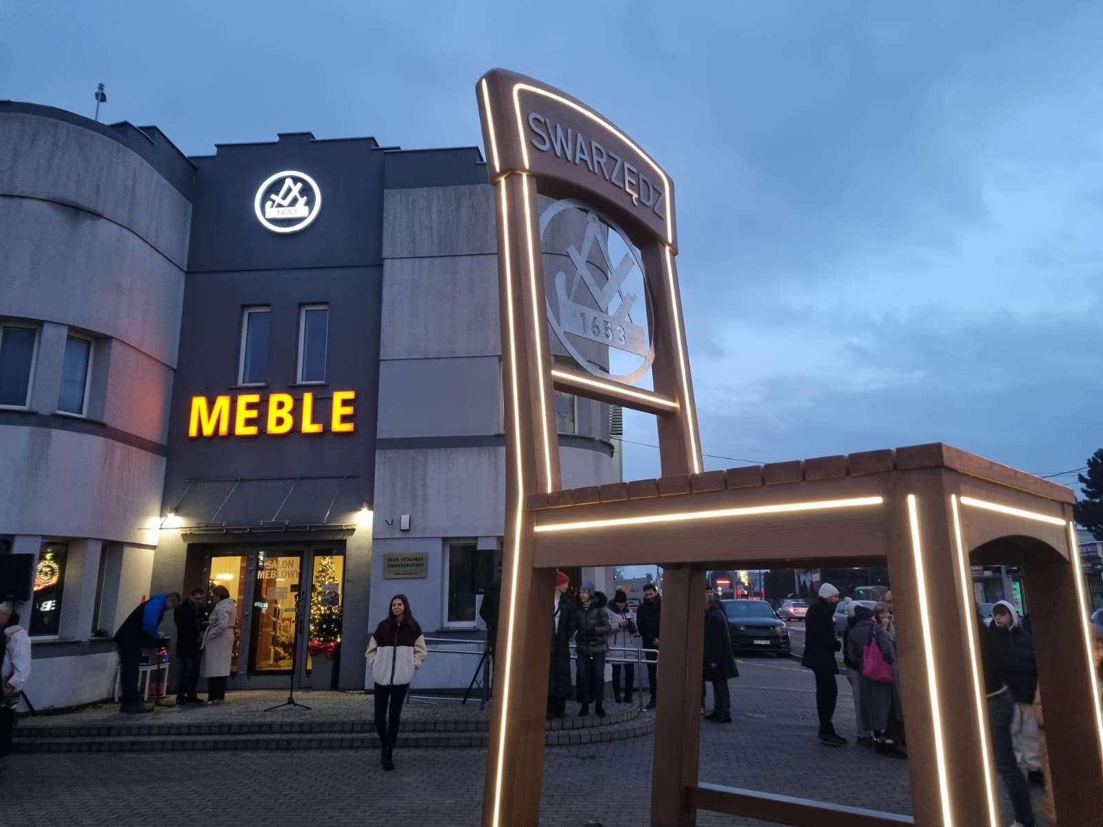 W Swarzędzu znów stanęło „Duże Krzesło”