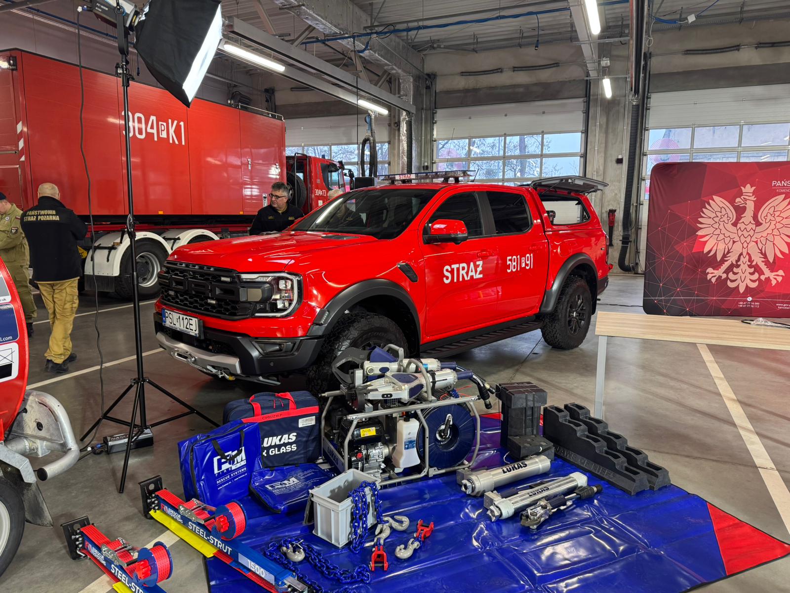 Miliony na bezpieczeństwo. Wielkopolska inwestuje w sprzęt, który ma chronić życie